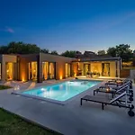 Villa Alojza Maria By Istrialux